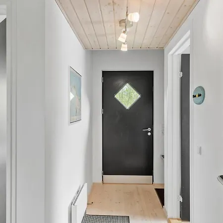 Lovely In With Sauna Stege